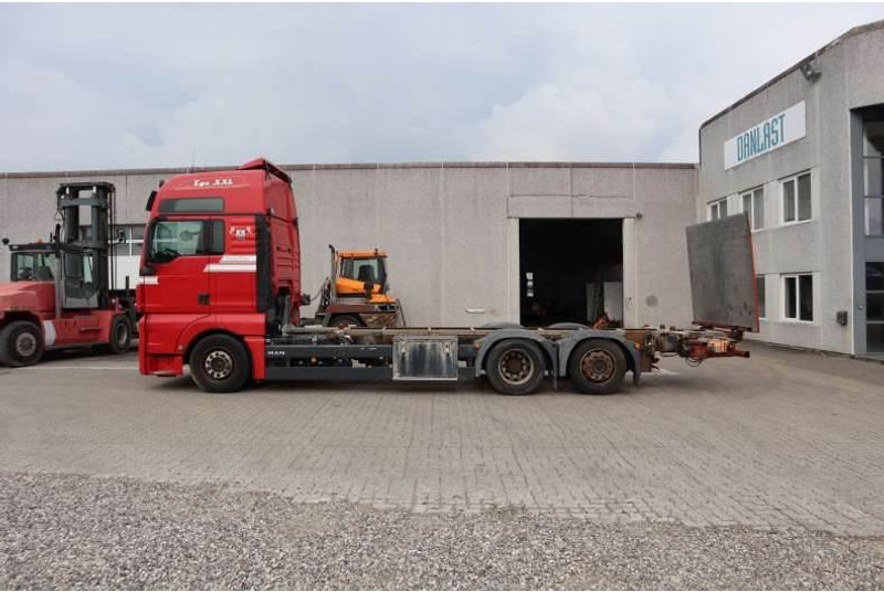 MAN TGX 26.440 EURO 6 - מוביל מכולות/ משאית החלפת גוף: תמונה 5 MAN TGX 26.440 EURO 6 - מוביל מכולות/ משאית החלפת גוף: תמונה 5