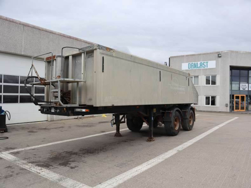 MTDK Tipper/Kipper/Tiptrailer 24 m³ - סמיטריילר עם מזהיר: תמונה 1 MTDK Tipper/Kipper/Tiptrailer 24 m³ - סמיטריילר עם מזהיר: תמונה 1