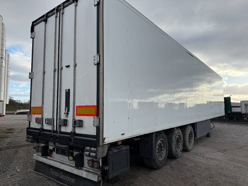 Schmitz Cargobull 3-axle 66pl. Vector1950MT Multitemp/Doppelkammer - סמיטריילר עם קירור: תמונה 4 Schmitz Cargobull 3-axle 66pl. Vector1950MT Multitemp/Doppelkammer - סמיטריילר עם קירור: תמונה 4