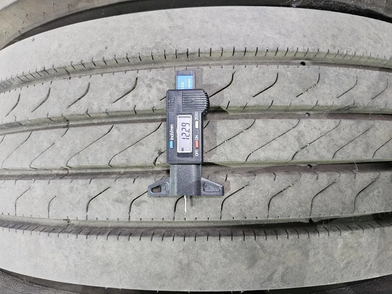 DUNLOP 275/70R22.5 - 12mm profile - צמיג עבור משאית: תמונה 4 DUNLOP 275/70R22.5 - 12mm profile - צמיג עבור משאית: תמונה 4