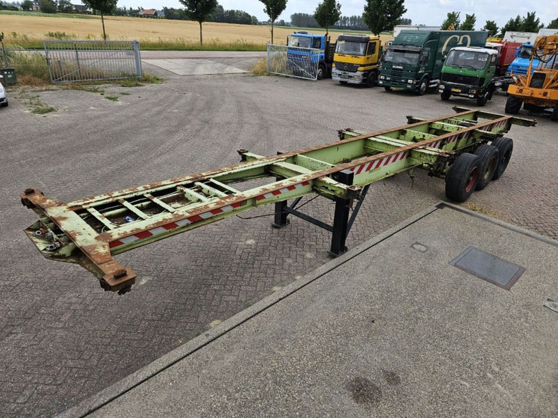 Fruehauf Steelspring - Drumbrakes - סמיטריילר מוביל מכולות/ החלפת גוף: תמונה 1 Fruehauf Steelspring - Drumbrakes - סמיטריילר מוביל מכולות/ החלפת גוף: תמונה 1