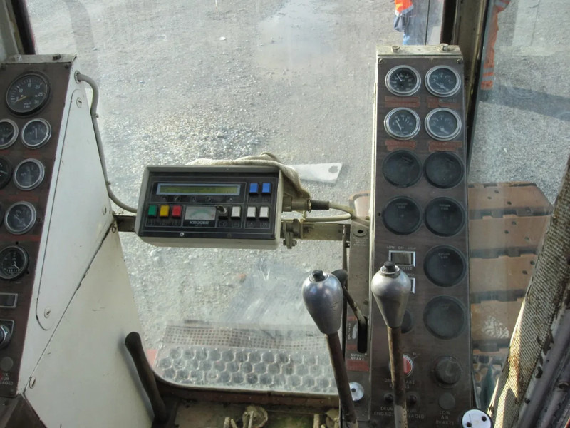 עגורן זוחל Kobelco Manitowoc 4100 W Vicon Crawler Crane - 79.25 Meter - 200 Tons: תמונה 10