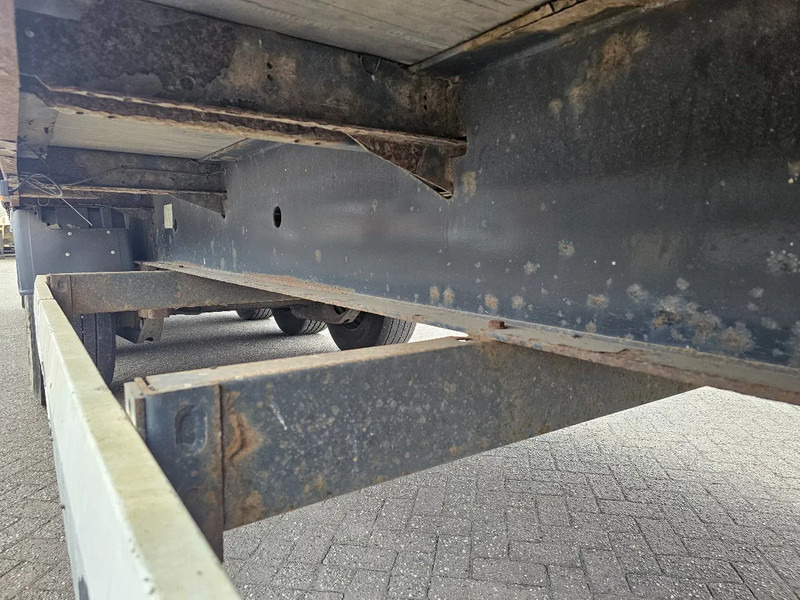 סמיטריילר עם וילונות צד Krone SD 27: תמונה 12