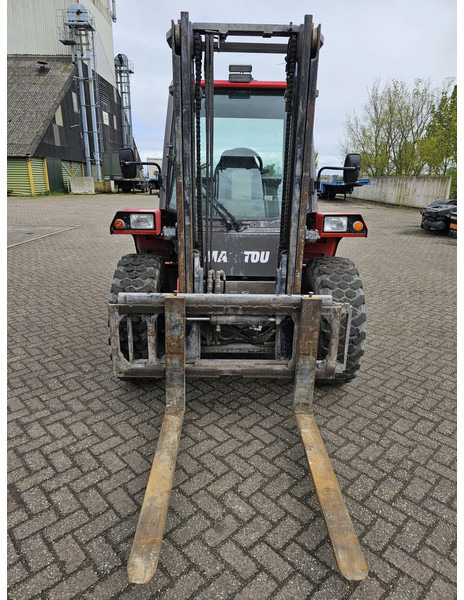 Manitou M 30-2 4ST3B - מלגזת שטח קשה: תמונה 3 Manitou M 30-2 4ST3B - מלגזת שטח קשה: תמונה 3