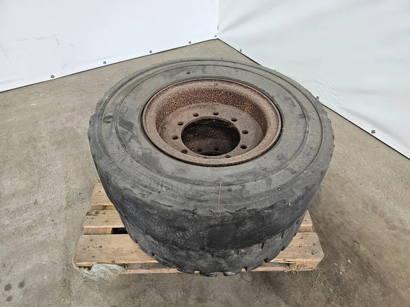 Michelin FULL RUBBER - 315/80R22.5 - צמיג עבור משאית: תמונה 1 Michelin FULL RUBBER - 315/80R22.5 - צמיג עבור משאית: תמונה 1