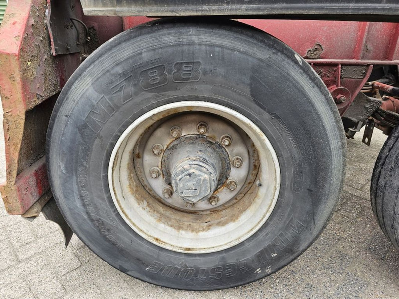 סמיטריילר מוביל מכולות/ החלפת גוף Netam-Fruehauf STEELSPRING - DRUMBRAKES: תמונה 10