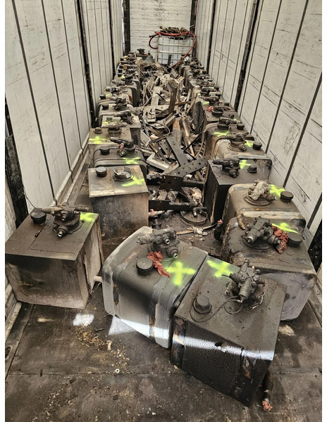 Onbekend 30x Complete PTO system - חלקי הידרוליקה עבור משאית: תמונה 1 Onbekend 30x Complete PTO system - חלקי הידרוליקה עבור משאית: תמונה 1