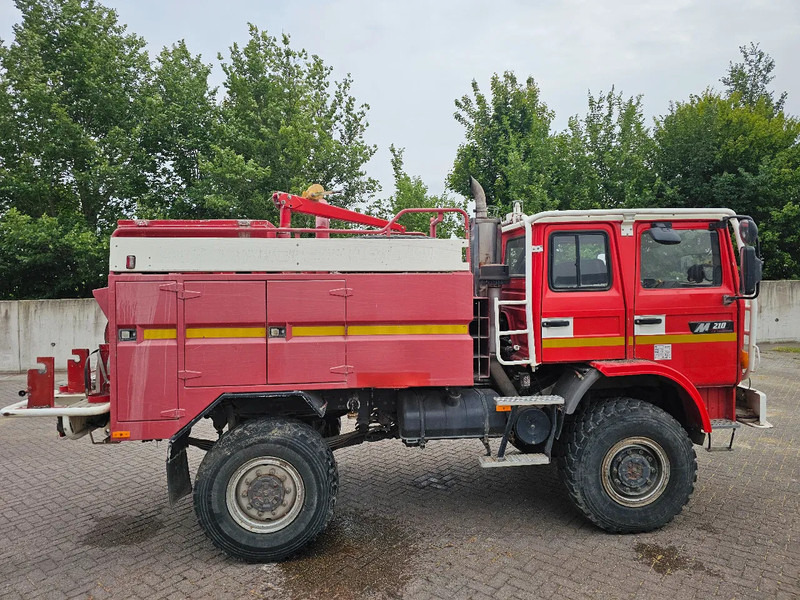 Renault M210 Arbois 3500L - Hydraulic winch - משאית אש: תמונה 4 Renault M210 Arbois 3500L - Hydraulic winch - משאית אש: תמונה 4