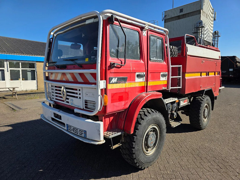 Renault Midliner 210 M210 - משאית אש: תמונה 1 Renault Midliner 210 M210 - משאית אש: תמונה 1
