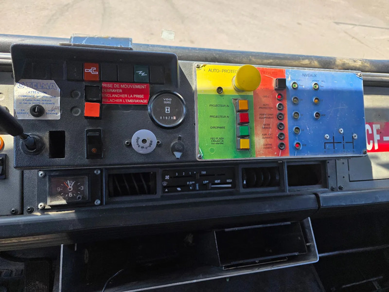משאית אש Renault Midliner 210 M210: תמונה 10