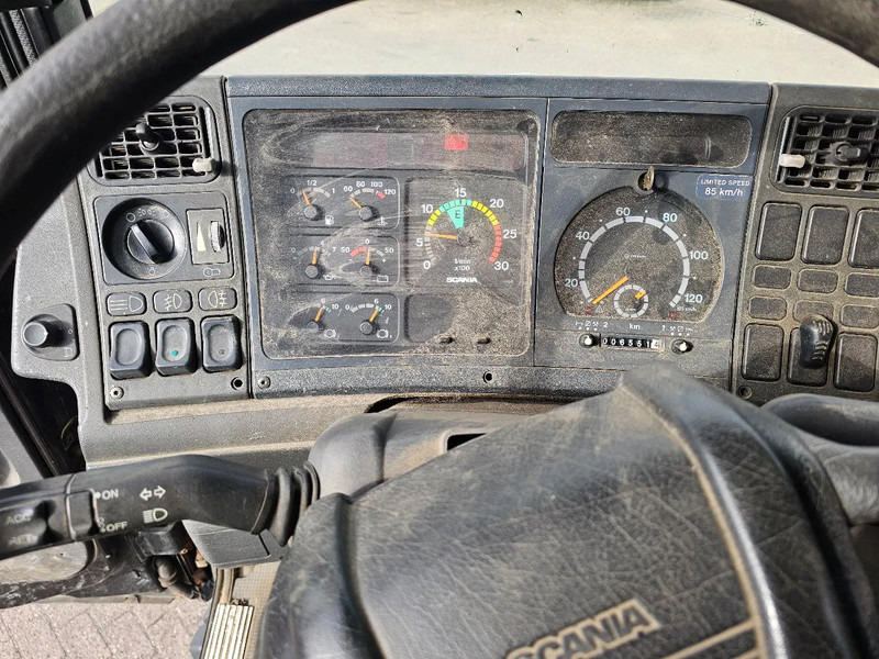 משאית תיבה Scania P114-340 CP14: תמונה 19