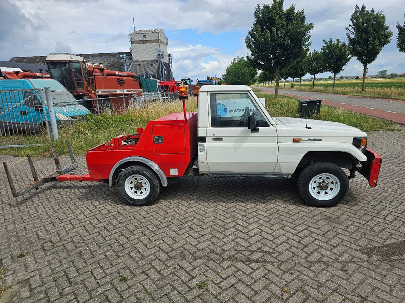 Toyota Land Cruiser LB71MOD - SUV: תמונה 4 Toyota Land Cruiser LB71MOD - SUV: תמונה 4