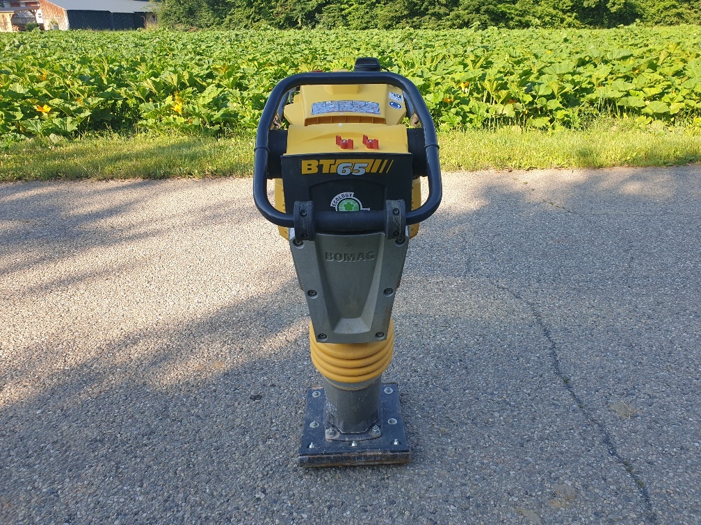 BOMAG BT 65 - לוח רטט: תמונה 4 BOMAG BT 65 - לוח רטט: תמונה 4