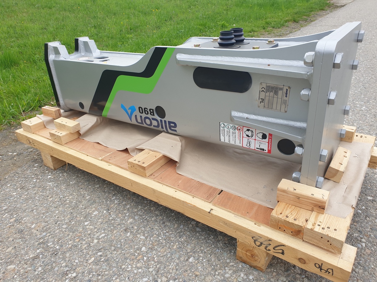 DAEMO Alicon B90 - פטיש הידרולי עבור מחפר: תמונה 5 DAEMO Alicon B90 - פטיש הידרולי עבור מחפר: תמונה 5