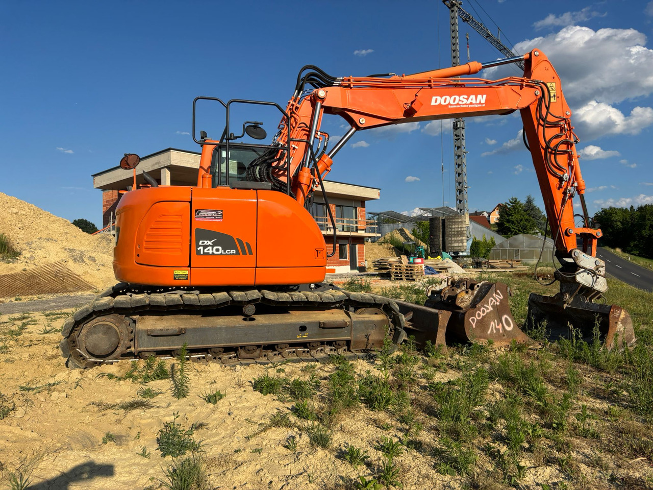 DOOSAN DX 140 LCR-3 - מחפר סורק: תמונה 2 DOOSAN DX 140 LCR-3 - מחפר סורק: תמונה 2