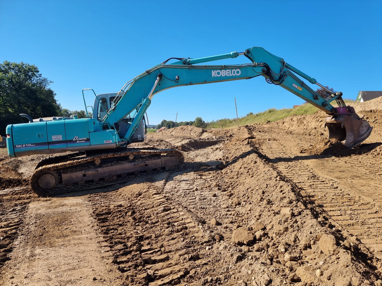 KOBELCO SK 210 NLC-6E - מחפר סורק: תמונה 2 KOBELCO SK 210 NLC-6E - מחפר סורק: תמונה 2