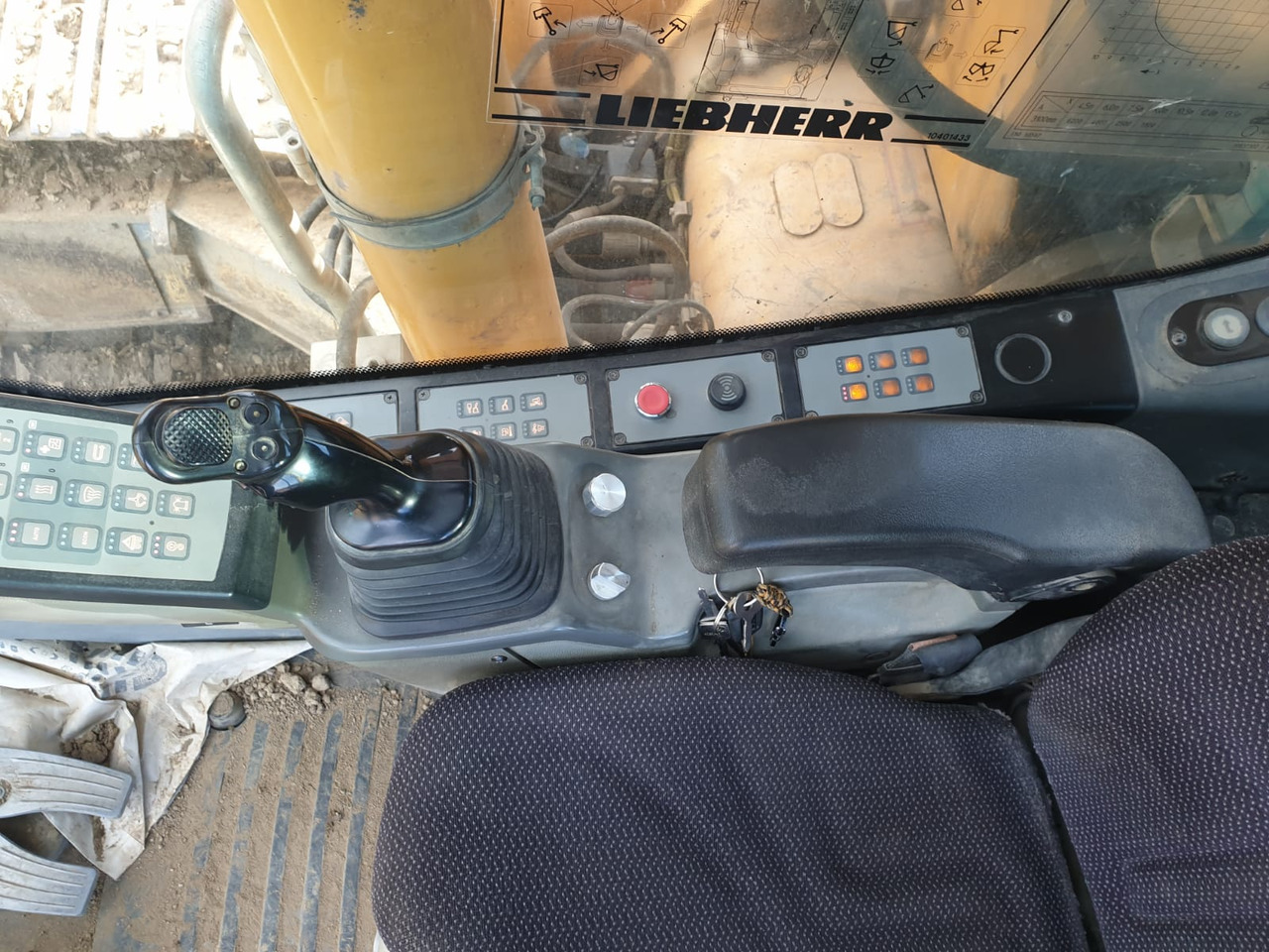 מחפר סורק LIEBHERR R 916 LC-423: תמונה 19