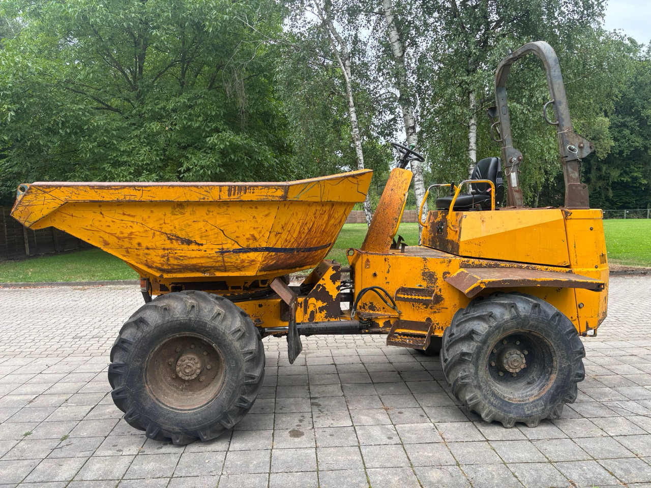 THWAITES 6 ton - מסיר פסולת מפרקי: תמונה 1 THWAITES 6 ton - מסיר פסולת מפרקי: תמונה 1