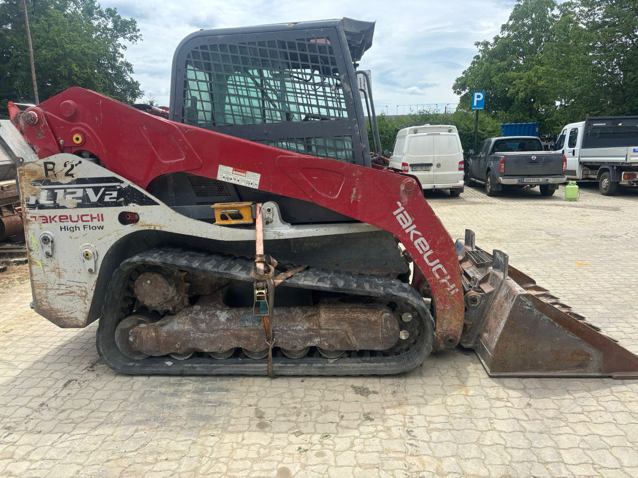 Takeuchi TL 12 V-2 - Engine defektive - מעמיס היגוי החלקה: תמונה 2 Takeuchi TL 12 V-2 - Engine defektive - מעמיס היגוי החלקה: תמונה 2