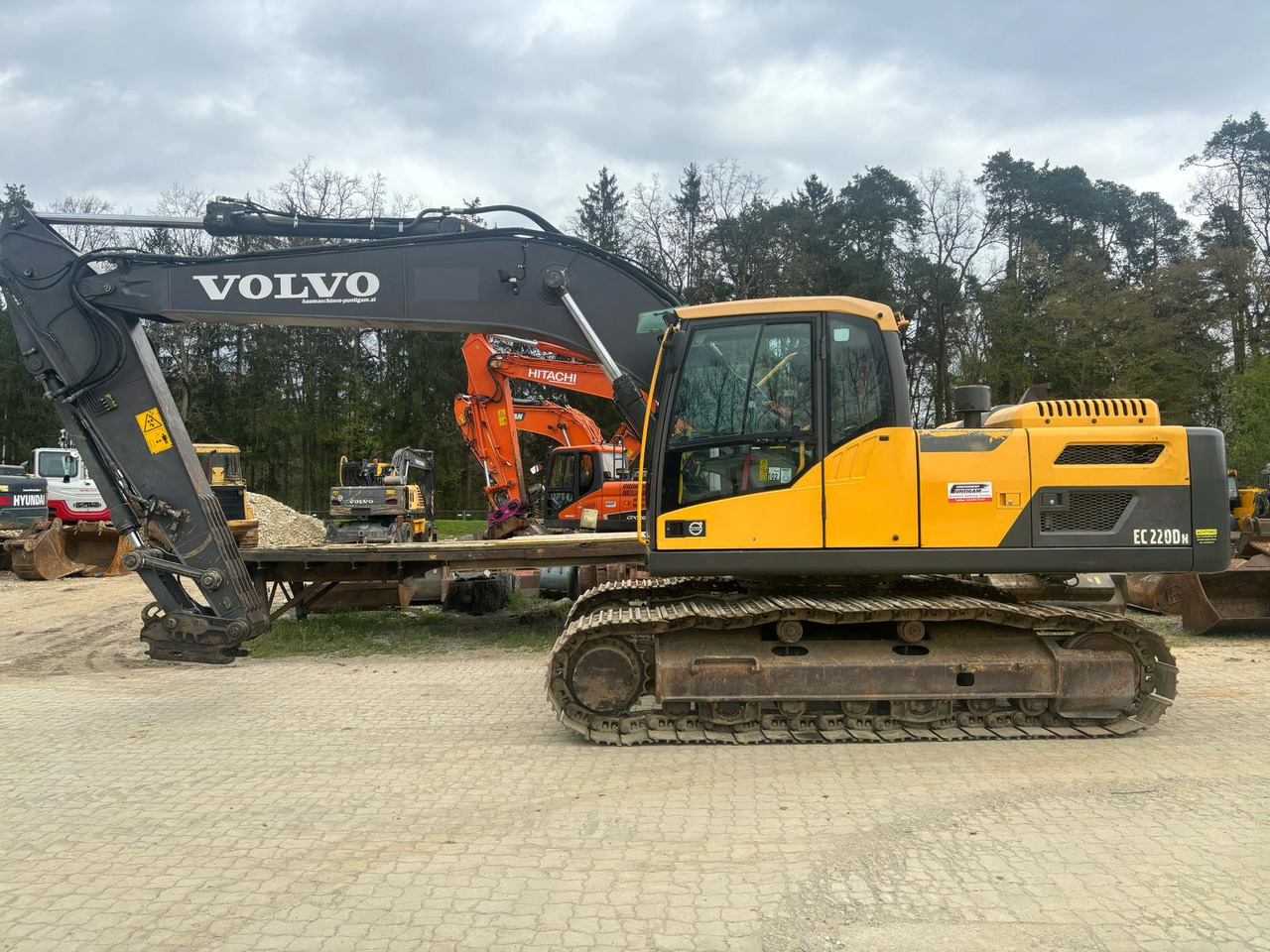 Volvo EC 220 DN - מחפר סורק: תמונה 1 Volvo EC 220 DN - מחפר סורק: תמונה 1