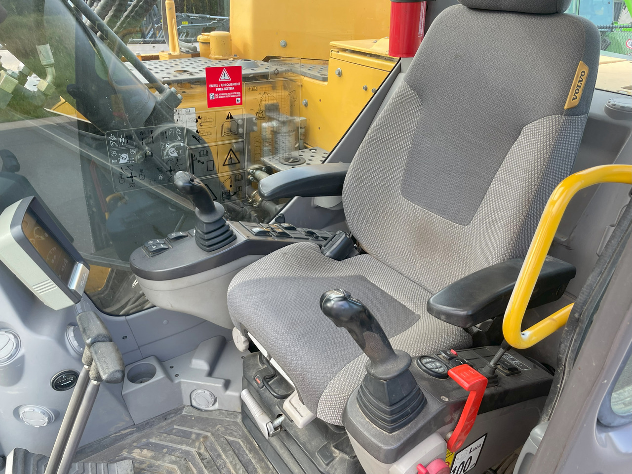 VOLVO ECR145D - מחפר סורק: תמונה 5 VOLVO ECR145D - מחפר סורק: תמונה 5