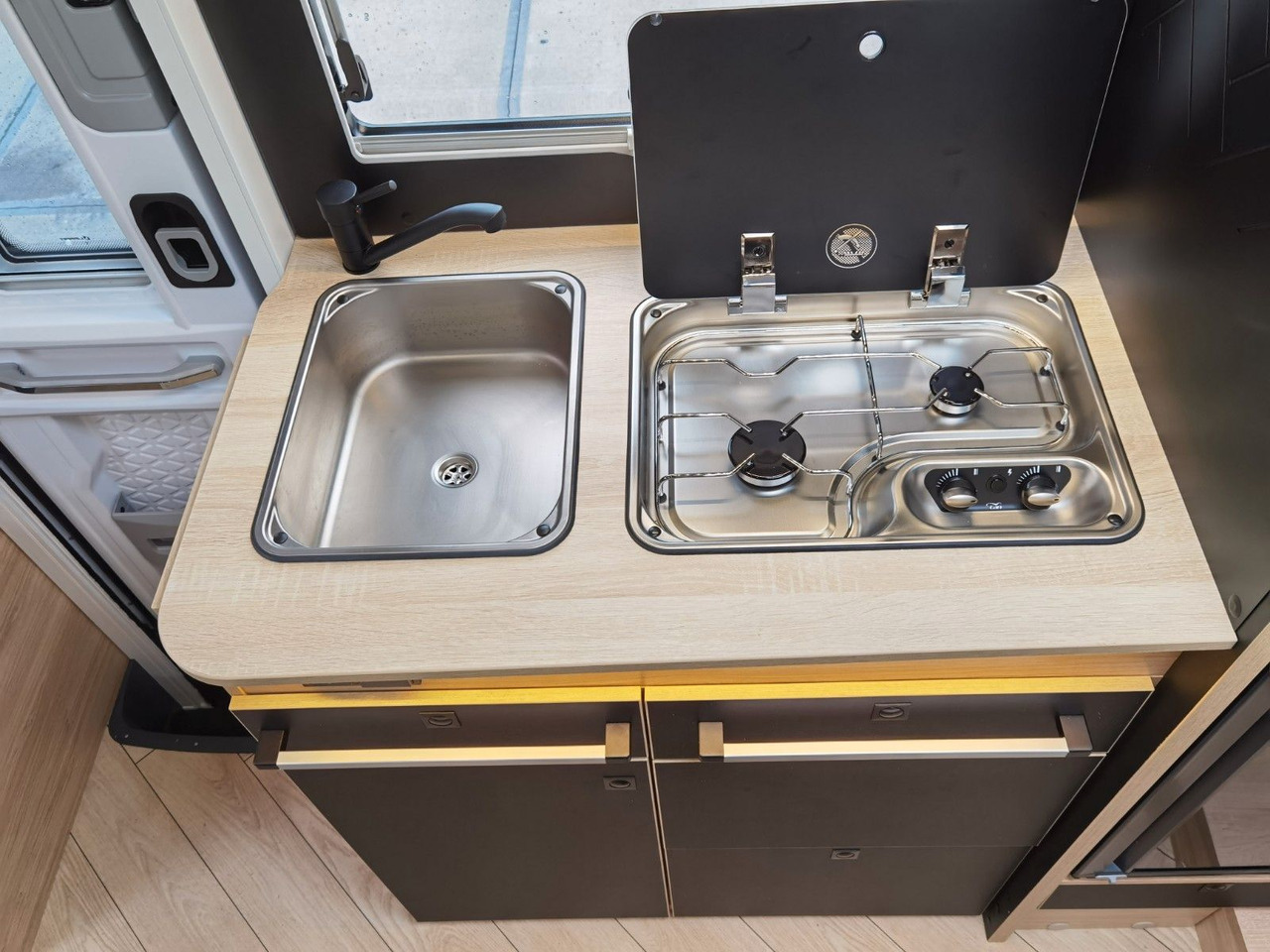 רכב ממונע חצי-משולב Chausson 627 TITANIUM / -2026- / 165PS-8G. / EINZELBETTEN: תמונה 17