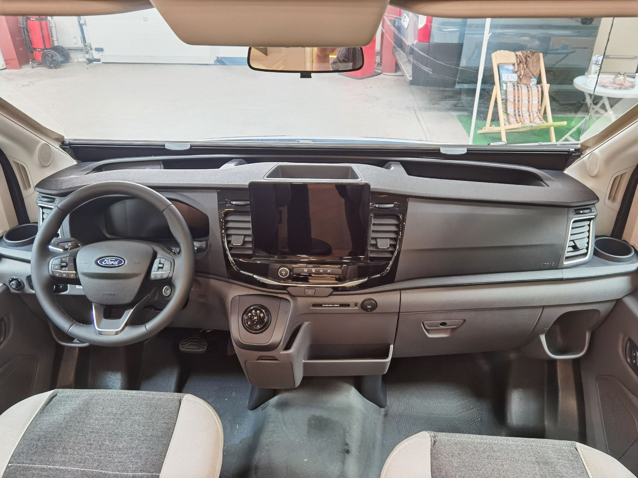 Chausson 640 TITANIUM / -2026- / 165PS-8G. / XXL- HUBBETT - רכב ממונע חצי-משולב: תמונה 5 Chausson 640 TITANIUM / -2026- / 165PS-8G. / XXL- HUBBETT - רכב ממונע חצי-משולב: תמונה 5