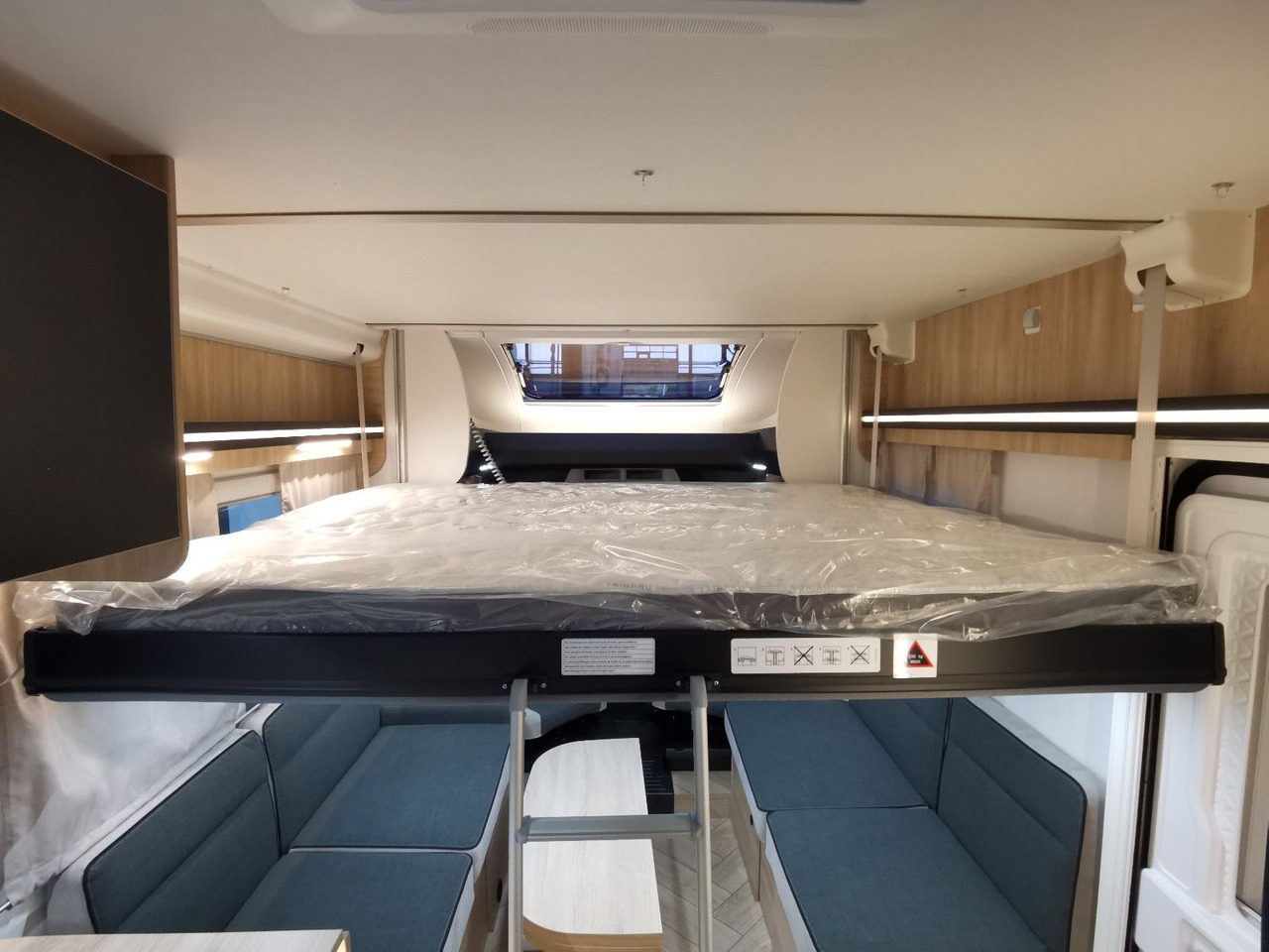 הַחכָּרָה  Chausson 640 TITANIUM /- 2026 - / XXL - HUBBETT & RAUMBAD Chausson 640 TITANIUM /- 2026 - / XXL - HUBBETT & RAUMBAD: תמונה 9