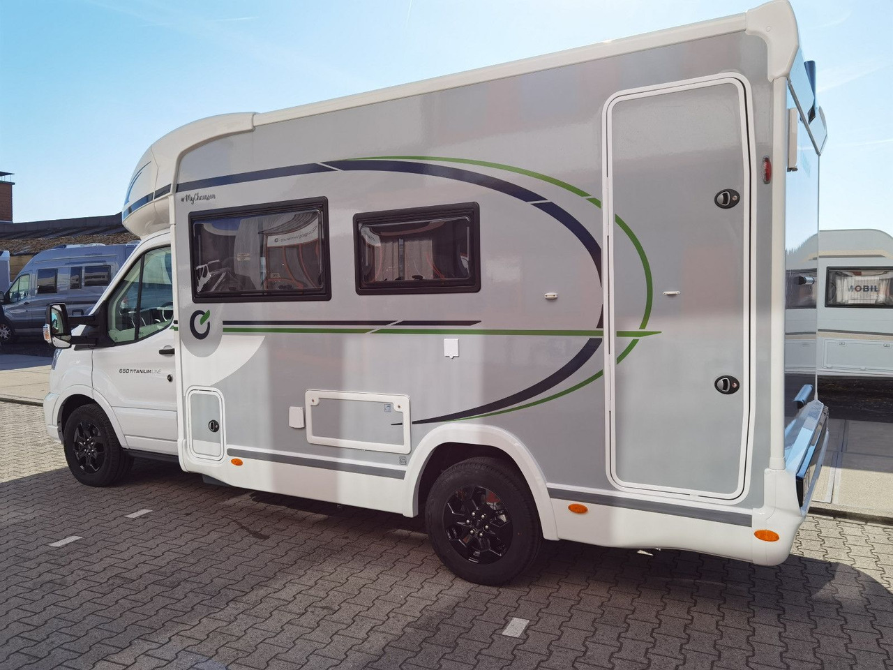 Chausson 650 TITANIUM / - 2026 - / 165PS - 8G. / HUBBETT - רכב ממונע חצי-משולב: תמונה 5 Chausson 650 TITANIUM / - 2026 - / 165PS - 8G. / HUBBETT - רכב ממונע חצי-משולב: תמונה 5