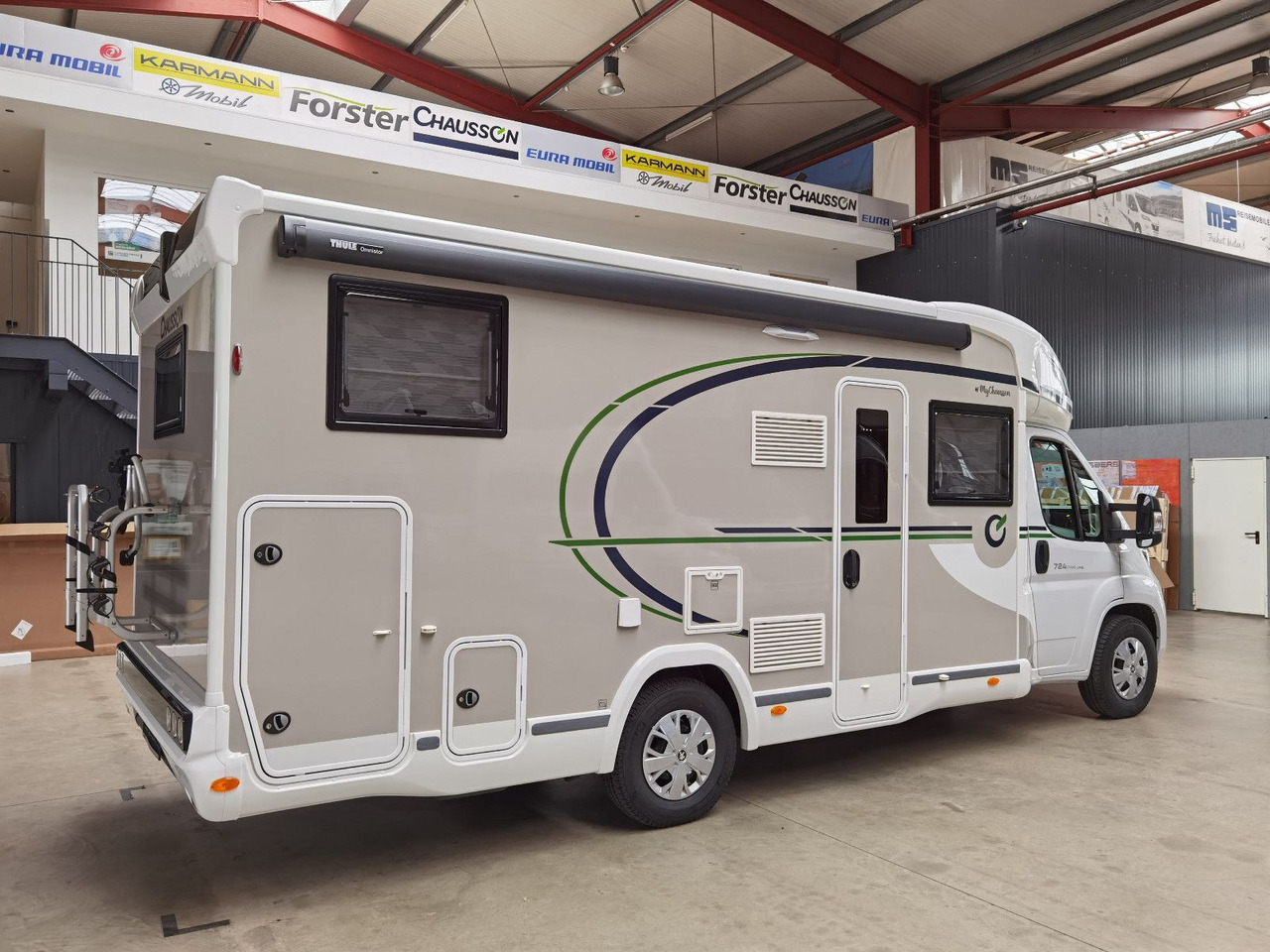 Chausson 724 ETAPE - LINE /140PS /ZUBEHÖR & CONNECT PAKET - רכב ממונע חצי-משולב: תמונה 4 Chausson 724 ETAPE - LINE /140PS /ZUBEHÖR & CONNECT PAKET - רכב ממונע חצי-משולב: תמונה 4
