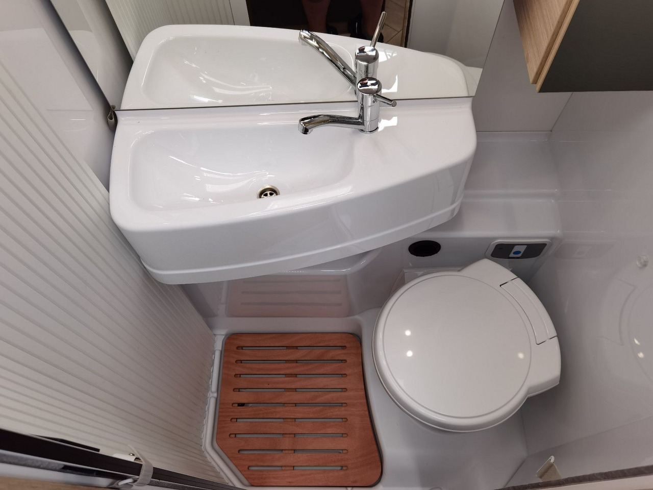 רכב ממונע חצי-משולב Chausson X 650 EXCLUSIVE LINE / - 2026 - / XXL - HUBBETT: תמונה 23 רכב ממונע חצי-משולב Chausson X 650 EXCLUSIVE LINE / - 2026 - / XXL - HUBBETT: תמונה 23