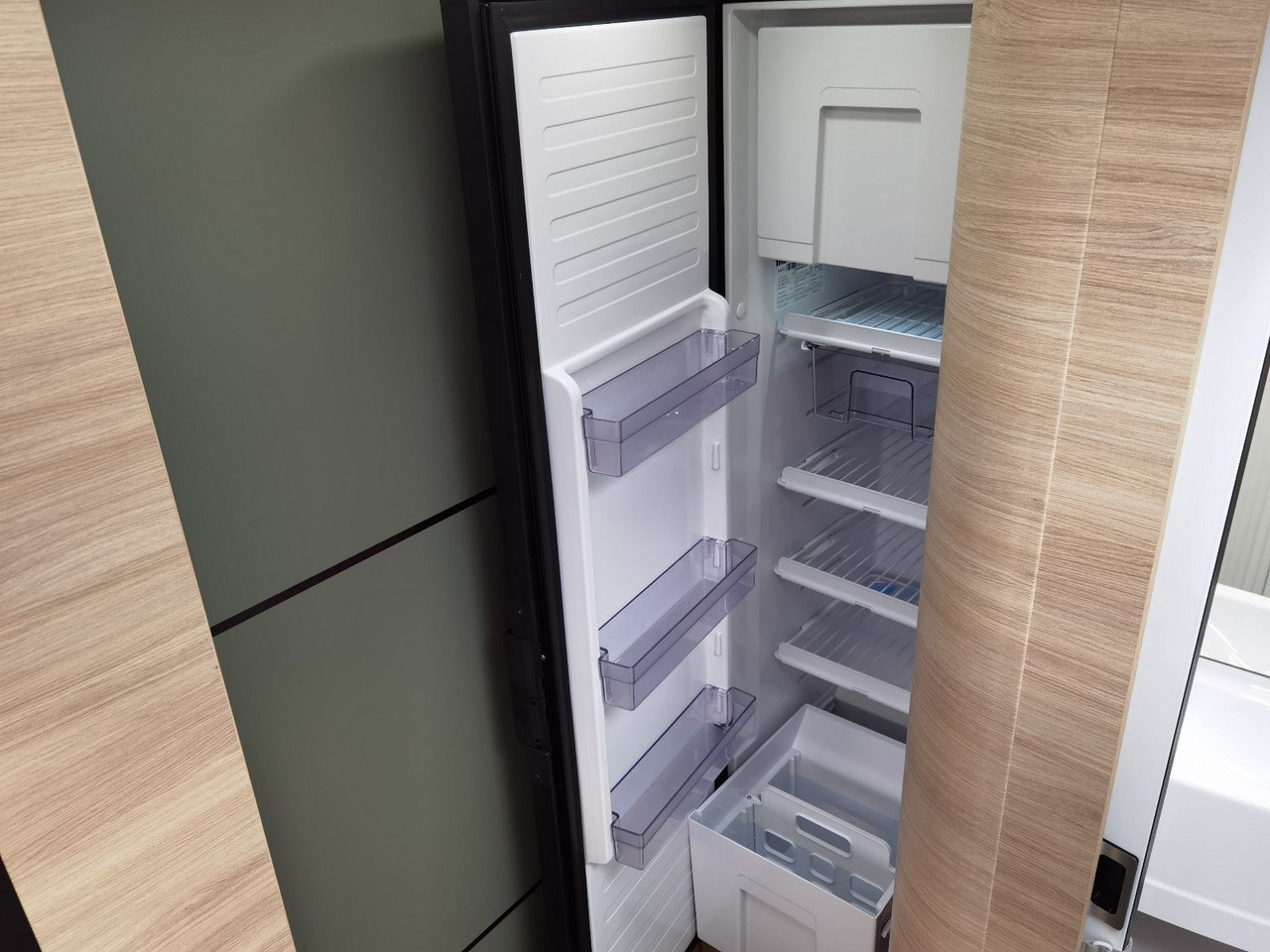 רכב ממונע חצי-משולב Chausson X 650 EXCLUSIVE LINE / - 2026 - / XXL - HUBBETT: תמונה 18 רכב ממונע חצי-משולב Chausson X 650 EXCLUSIVE LINE / - 2026 - / XXL - HUBBETT: תמונה 18