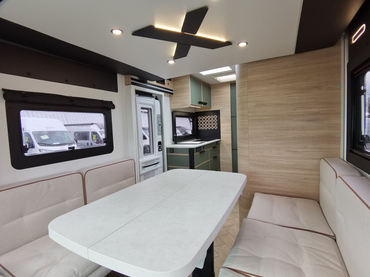 רכב ממונע חצי-משולב Chausson X 650 EXCLUSIVE LINE / - 2026 - / XXL - HUBBETT: תמונה 13 רכב ממונע חצי-משולב Chausson X 650 EXCLUSIVE LINE / - 2026 - / XXL - HUBBETT: תמונה 13