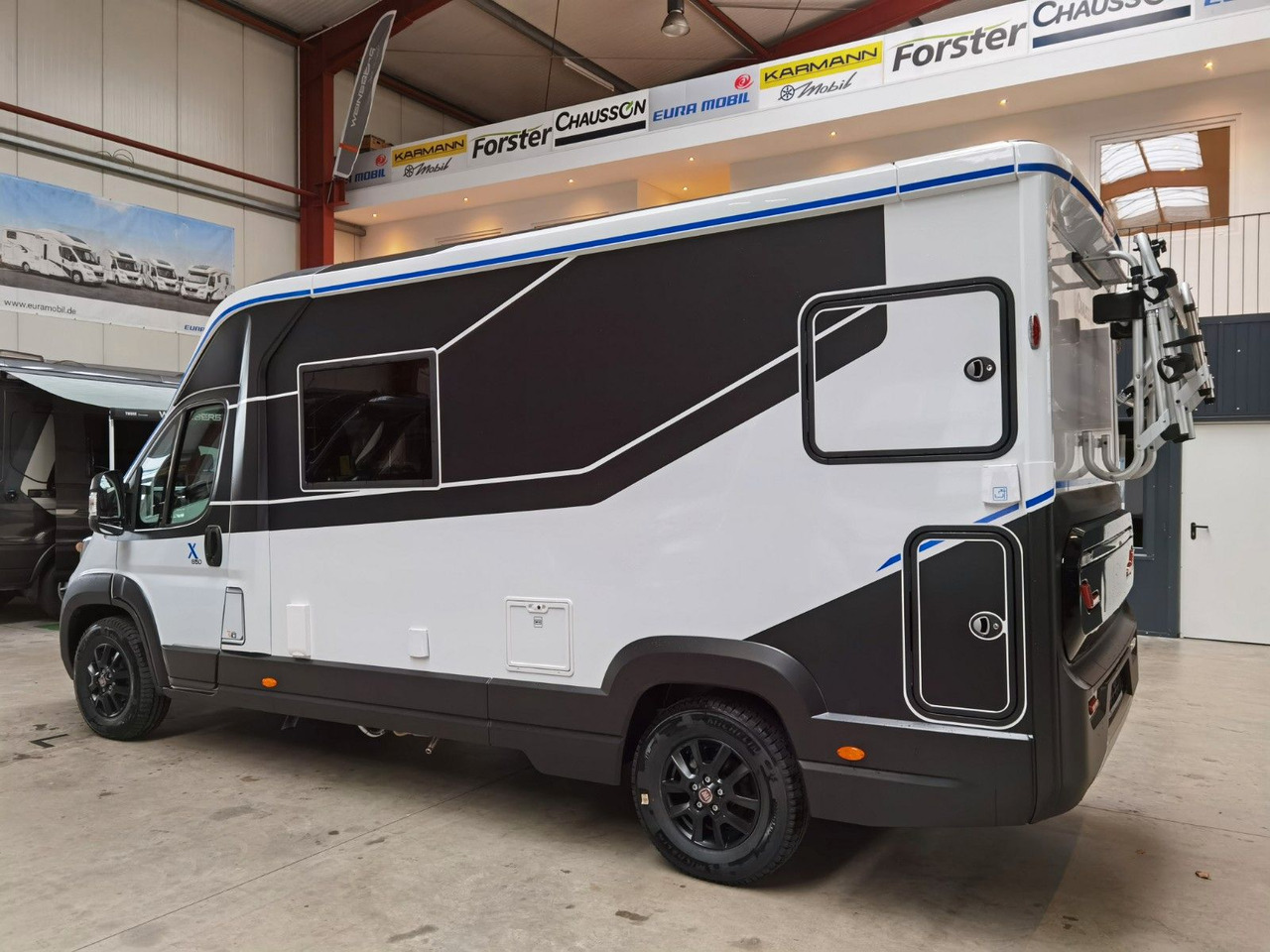 Chausson X 650 EXCLUSIVE LINE /XXL-HUBBETT/ E-BIKE TRÄGER - רכב ממונע חצי-משולב: תמונה 5 Chausson X 650 EXCLUSIVE LINE /XXL-HUBBETT/ E-BIKE TRÄGER - רכב ממונע חצי-משולב: תמונה 5