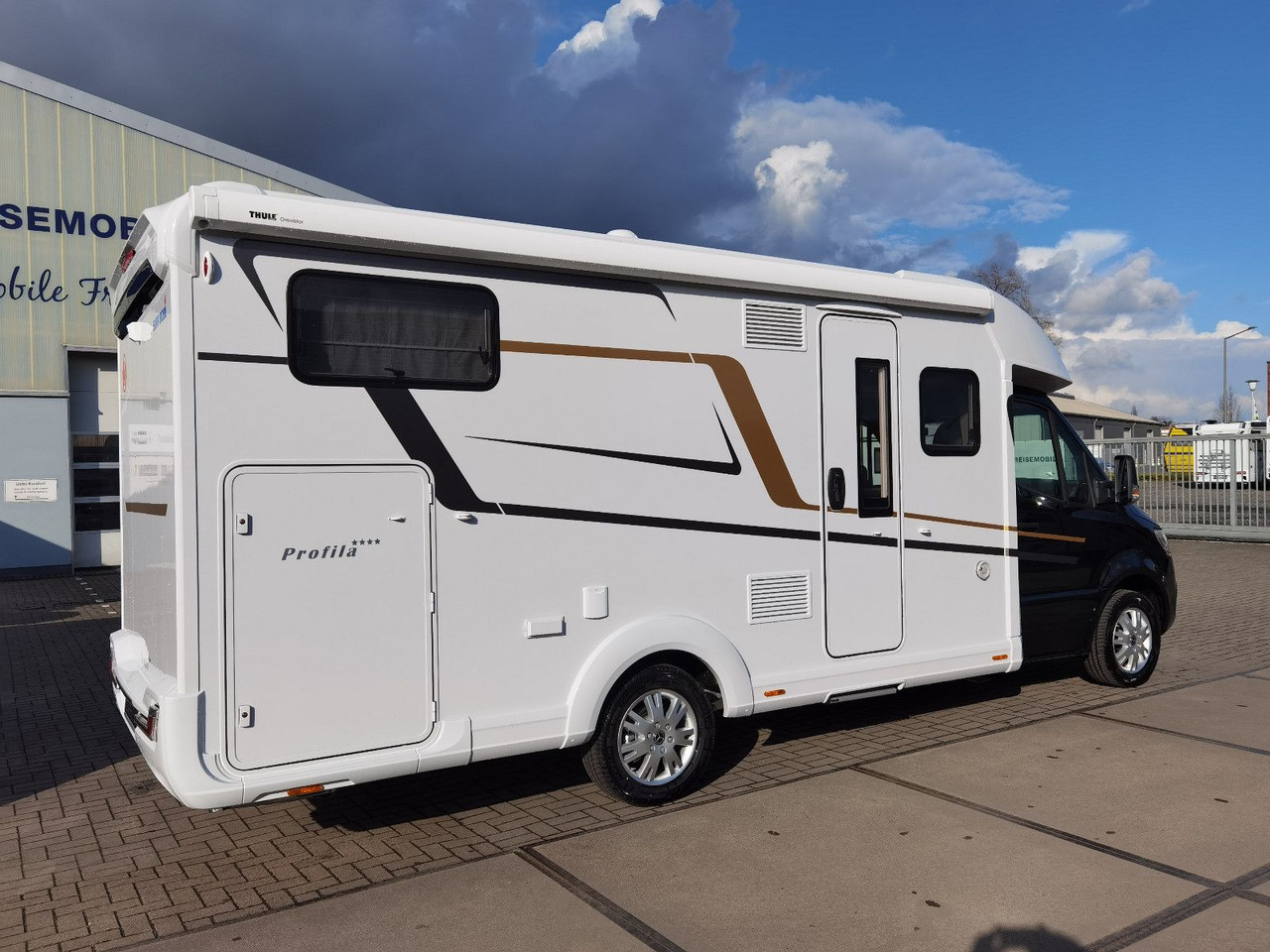 Eura Mobil PROFILA T 726 EF -MOD. 2025 -MONDIAL PLUS & S-P. - רכב ממונע חצי-משולב: תמונה 4 Eura Mobil PROFILA T 726 EF -MOD. 2025 -MONDIAL PLUS & S-P. - רכב ממונע חצי-משולב: תמונה 4