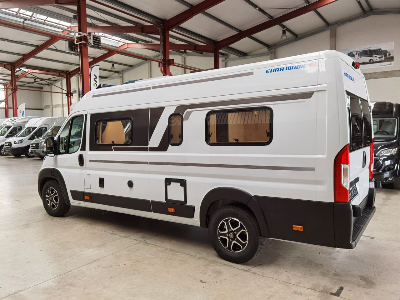 Eura Mobil VAN 635 EB / 180 PS -9G / EINZELBETTEN - מוטורהום: תמונה 5 Eura Mobil VAN 635 EB / 180 PS -9G / EINZELBETTEN - מוטורהום: תמונה 5