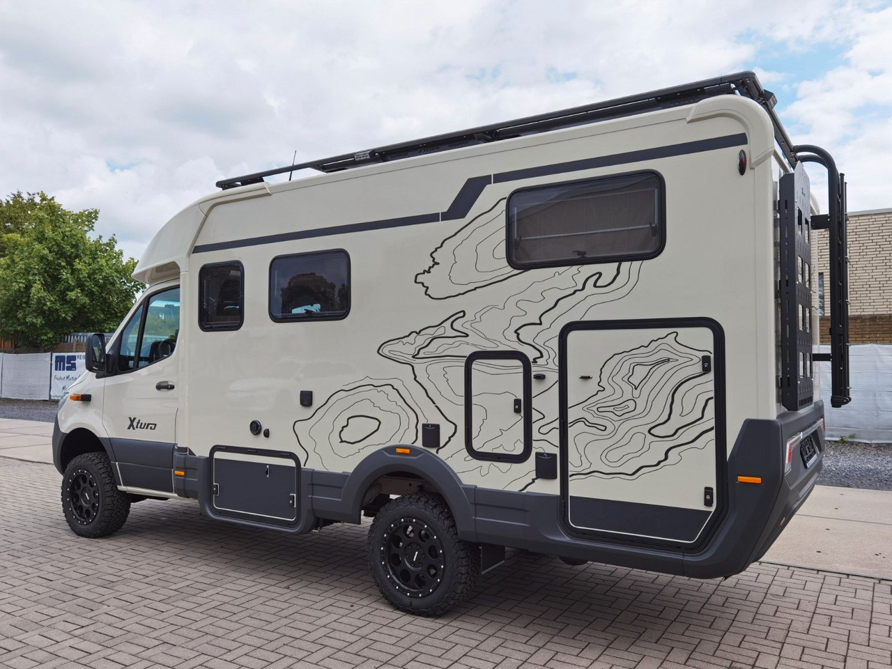 רכב ממונע חצי-משולב Eura Mobil XTURA 686 EF / MODELL 2025 / 4x4- FERNREISEMOBIL: תמונה 5