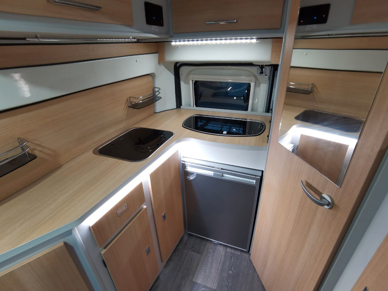 מוטורהום Karmann DEXTER 550 / 140PS / CONCEPT - PAKET & HUBBETT: תמונה 11
