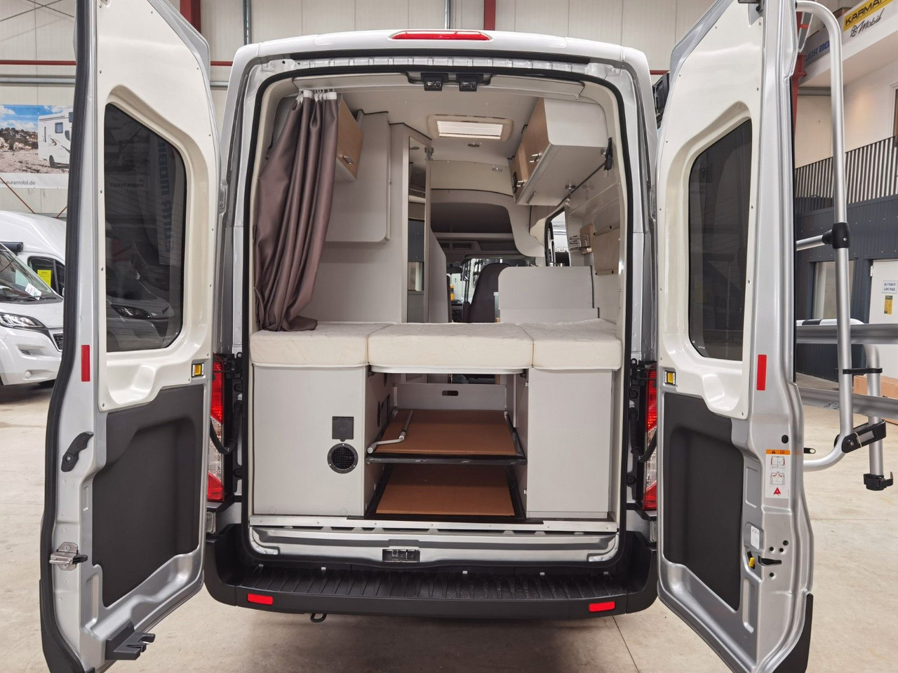 הַחכָּרָה  Karmann DEXTER 560 / 170PS - 4x4 / SOLAR & MARKISE & ALU Karmann DEXTER 560 / 170PS - 4x4 / SOLAR & MARKISE & ALU: תמונה 8