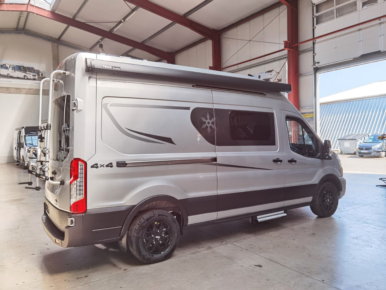 Karmann DEXTER 560 / 170PS - 4x4 / SOLAR & MARKISE & ALU - מוטורהום: תמונה 4 Karmann DEXTER 560 / 170PS - 4x4 / SOLAR & MARKISE & ALU - מוטורהום: תמונה 4