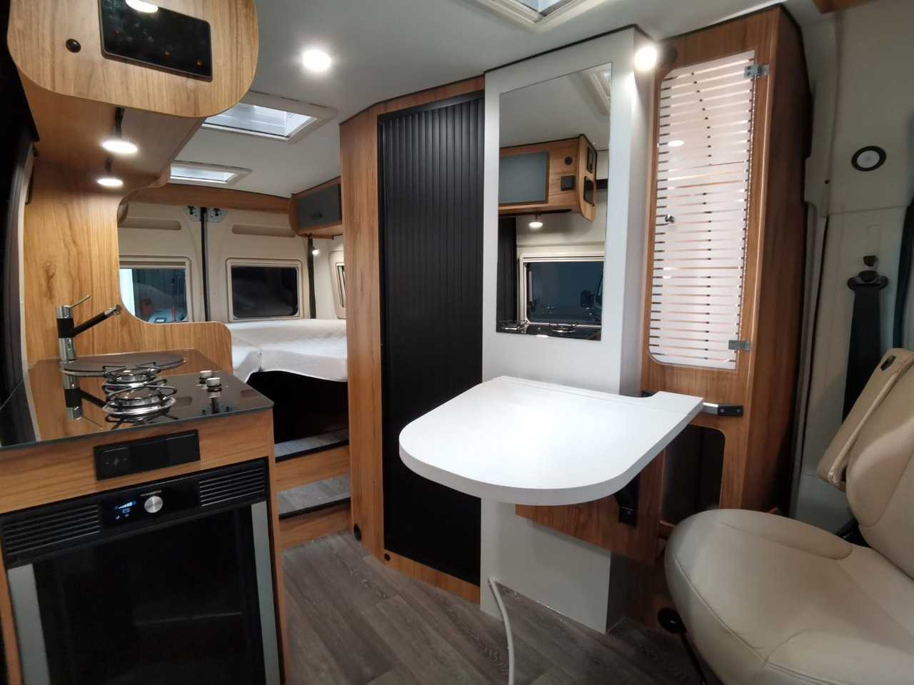 מוטורהום Karmann DEXTER 600 / -2026- /8G.AUTOMATIK / EINZELBETTEN: תמונה 14