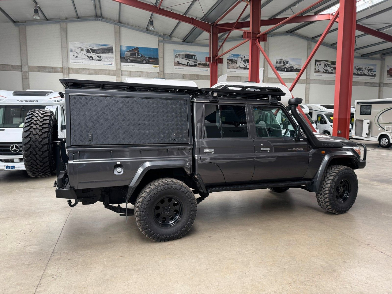 Toyota TOYOTA LAND CRUISER GRJ 79 DC - VX LIMITED - טנדר: תמונה 1 Toyota TOYOTA LAND CRUISER GRJ 79 DC - VX LIMITED - טנדר: תמונה 1