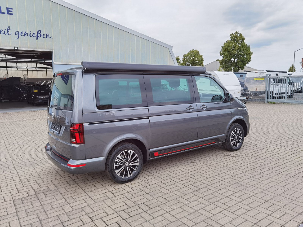Volkswagen T6.1 CALIFORNIA OCEAN EDITION / DSG / ACC / NAVI - כלי רכב מסחרי לנוסעים: תמונה 4 Volkswagen T6.1 CALIFORNIA OCEAN EDITION / DSG / ACC / NAVI - כלי רכב מסחרי לנוסעים: תמונה 4