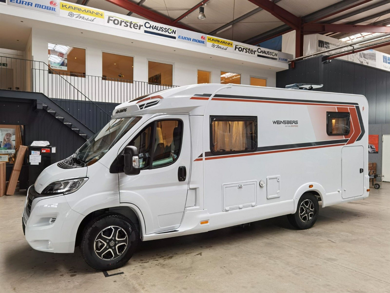 רכב ממונע חצי-משולב Weinsberg CARACOMPACT 600 MEG EDITION-PEPPER/ EINZELBETTEN: תמונה 6