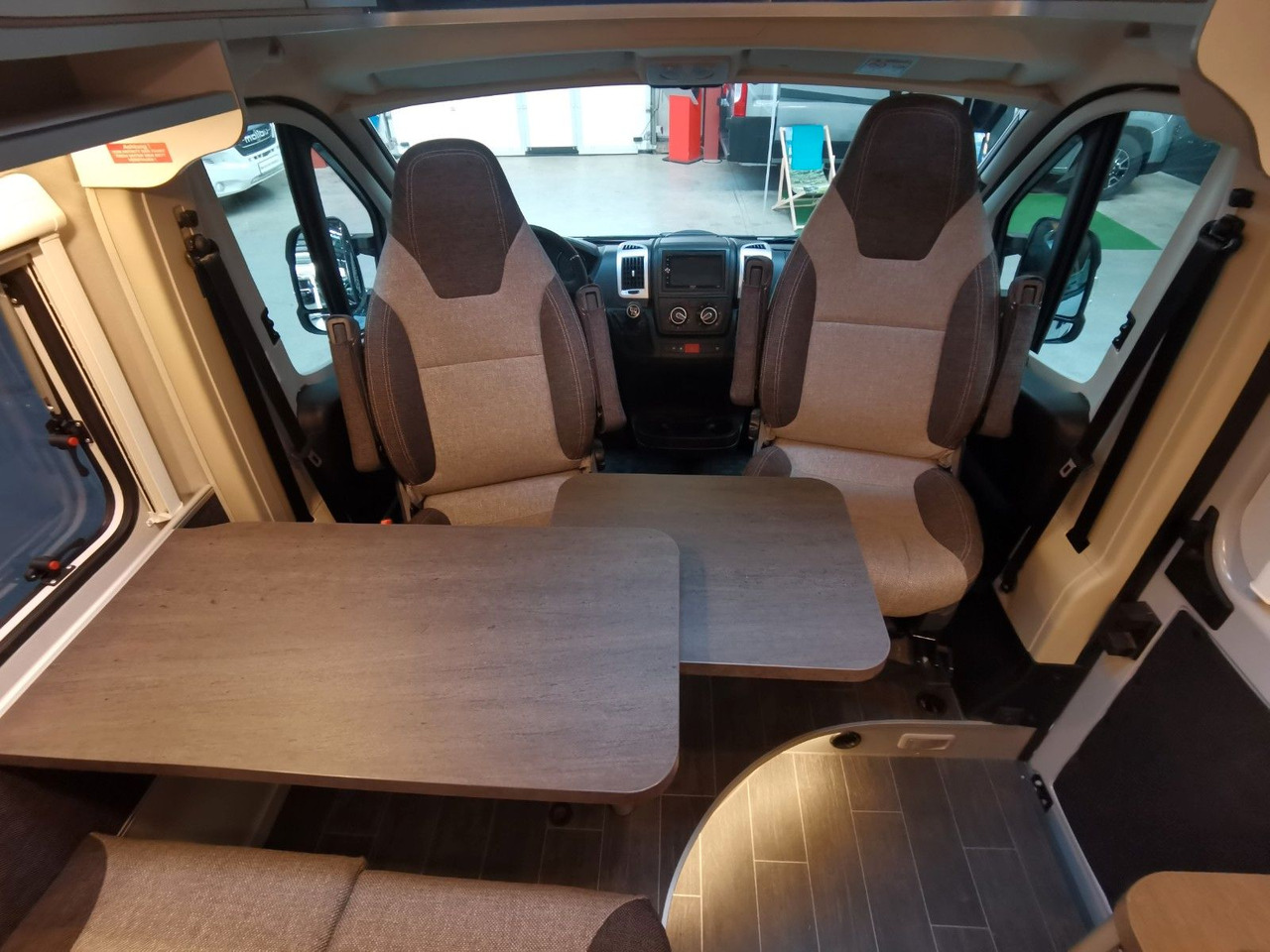 מוטורהום Weinsberg CARATOUR 600 MQ /165PS /FUNCTION & VOLTAGE PAKET: תמונה 14