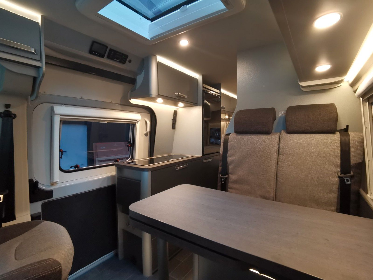 מוטורהום Weinsberg CARATOUR 600 MQ /165PS /FUNCTION & VOLTAGE PAKET: תמונה 15