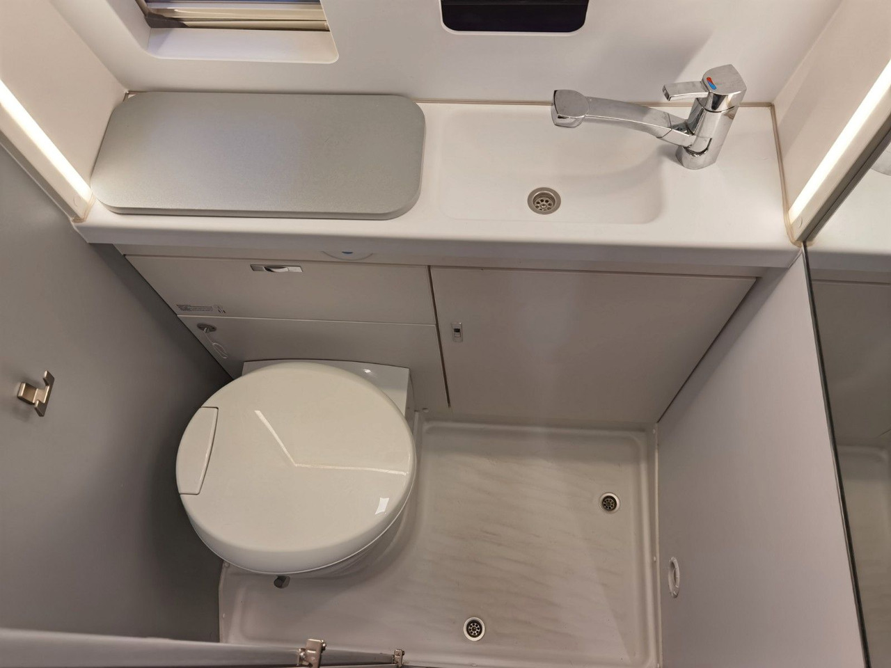 מוטורהום Weinsberg CARATOUR 600 MQ /165PS /FUNCTION & VOLTAGE PAKET: תמונה 20