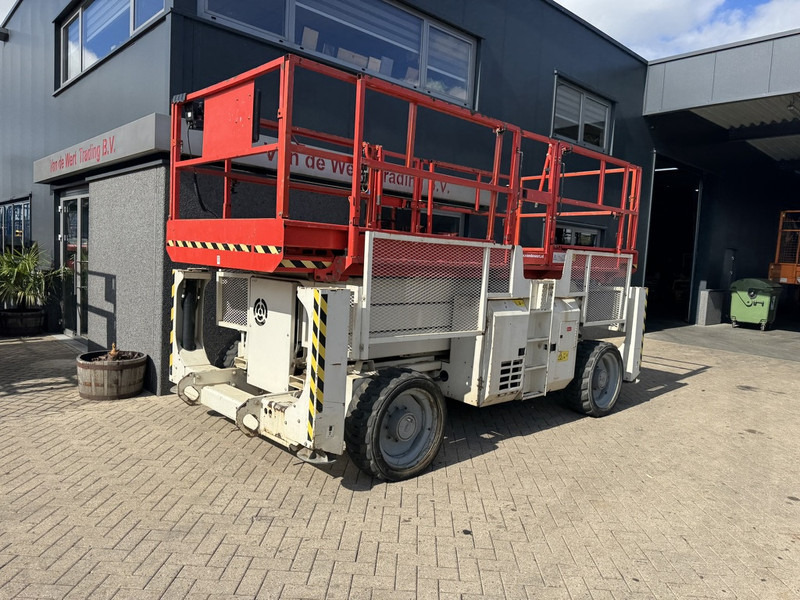 מעלית מספריים Genie GS 3390 RT  Schaarhoogwerker / Scissor Lift / Arbeitsbuhne 12mtr werkhoogte 4x4 Deutz DIESEL 2013: תמונה 6