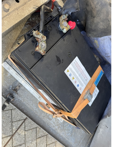 קרון נגרר Hotra KP-25 Aanhanger / Elektrische Kipper / Afzetsysteem met lier 2 bakken 2002: תמונה 16
