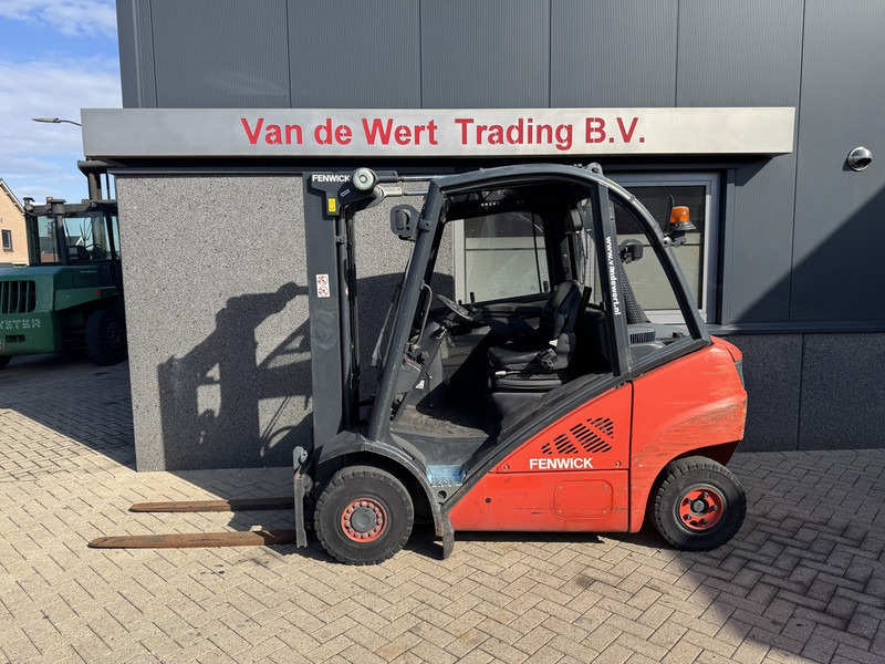 Linde H20D-01 Triplo 470 Freelift / Sideshift 5355UUR VW Diesel 2012 - מלגזת סולר: תמונה 1 Linde H20D-01 Triplo 470 Freelift / Sideshift 5355UUR VW Diesel 2012 - מלגזת סולר: תמונה 1